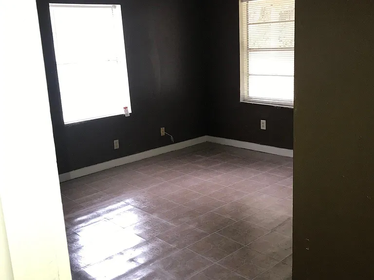838 Floral St — Photo 10