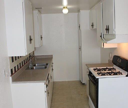 916 Cheyenne and kitchen_11212014