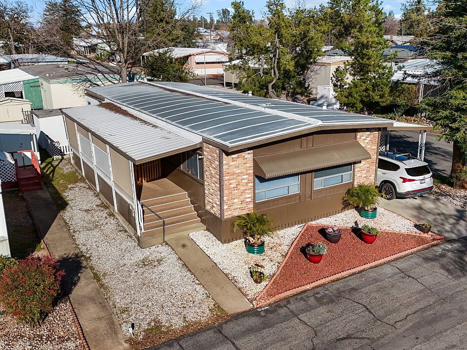 1st image of 1221 E Cypress Ave Space 16