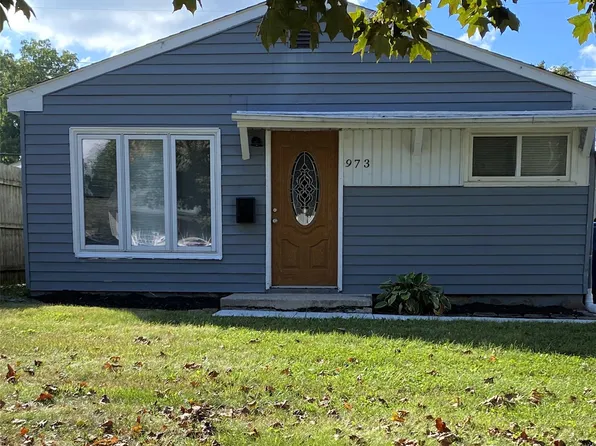 973 Kettering Ave, Pontiac, MI 48340