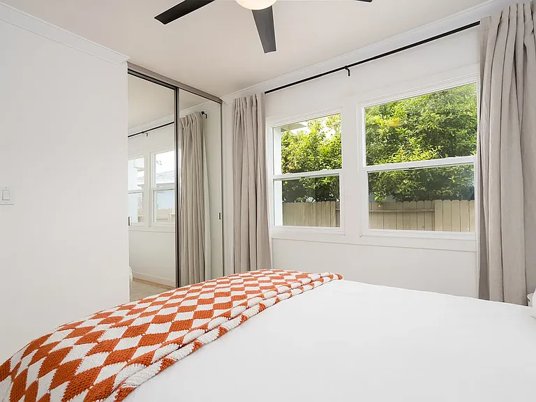 5802 S 13th Ave — Photo 11