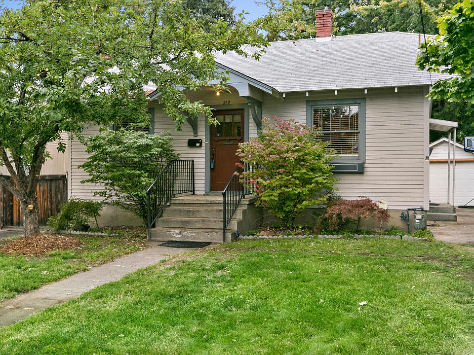 2nd image of 219 N 24th Ave