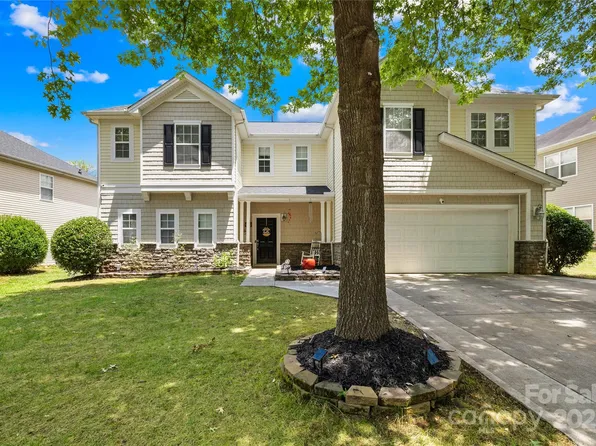 6908 Evanton Loch Rd, Charlotte, NC 28278
