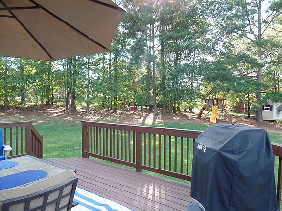 5th image of 121 Willene Dr