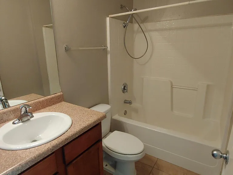 2400 Fred Smith Rd #306 — Photo 28