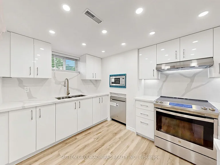 27 Patricia Dr — Photo 31
