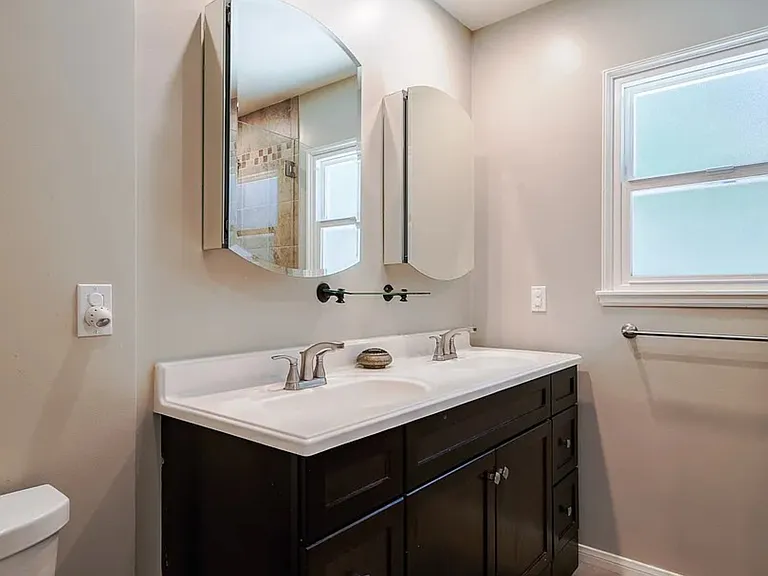 15328 Rayneta Dr — Photo 34