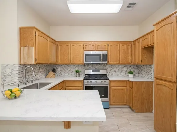 7857 Dersingham Dr, Sacramento, CA 95829