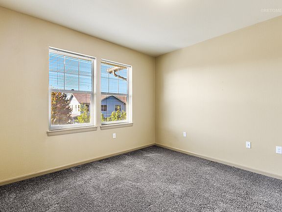 3rd image of 2459 Lakeview Dr #441202