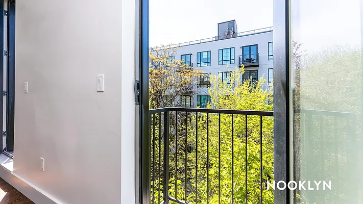 Rented by Nooklyn NYC LLC | media 10