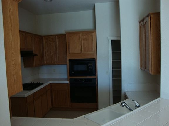 2nd image of 929 Bay Hill Way