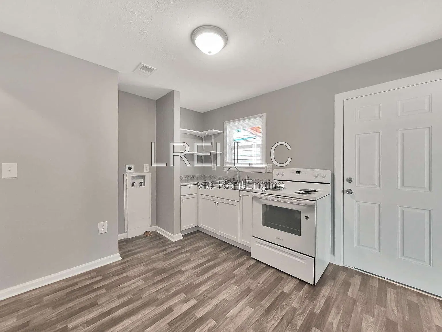 2 bed, 1.0 bath, 800 sqft, $985 — Photo 4