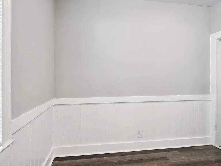 504 West 48th Street — Photo 5