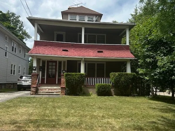 2164 Edgewood Rd, Cleveland Heights, OH 44118