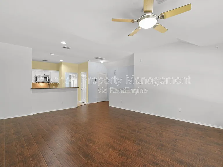 2711 Polk St — Photo 13