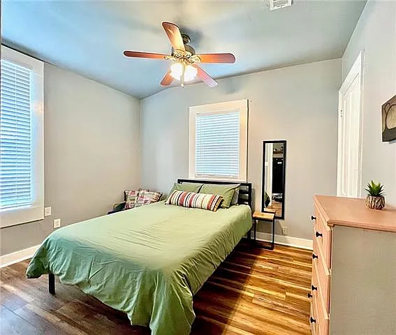 2415 Columbus St #D — Photo 11