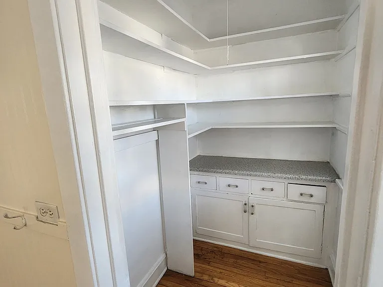 616 Elgin Ave #A — Photo 6