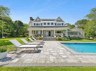 7 Apaucuck Point Rd, Westhampton, NY 11977