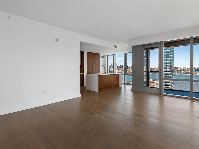 75 Park Ln S #2404R — Photo 6