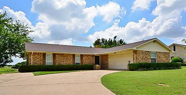 1st image of 428 Gingerbread Ln