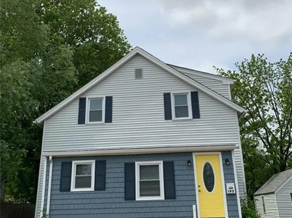 192 Pettaconsett Ave, Warwick, RI 02888