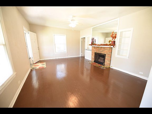 4th image of 1502 Schley Ave