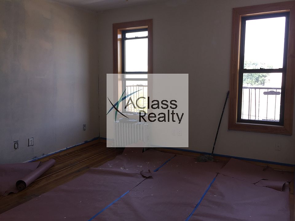 1st image of 4214 30th Ave APT 3R
