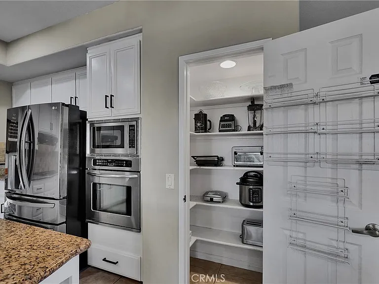 39990 Gibraltar Dr — Photo 28