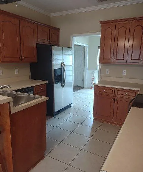2919 Aylesbury Dr — Photo 3