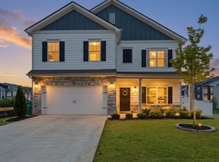 500 Charing Cross Dr, Lebanon, TN 37087
