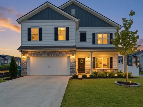 500 Charing Cross Dr, Lebanon, TN 37087