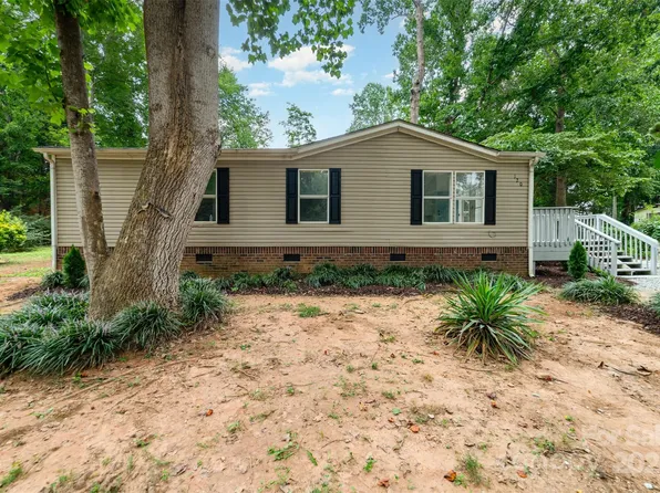120 Walk A Long Way, Mount Holly, NC 28120