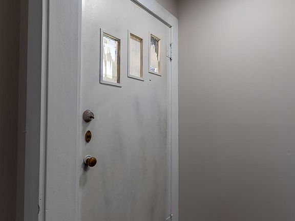 4th image of 1353 Reed Ave