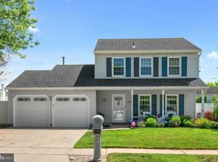 117 Robins Run W, Logan Township, NJ 08085