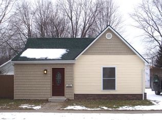 915 State St #HOUSE, Algonac, MI 48001