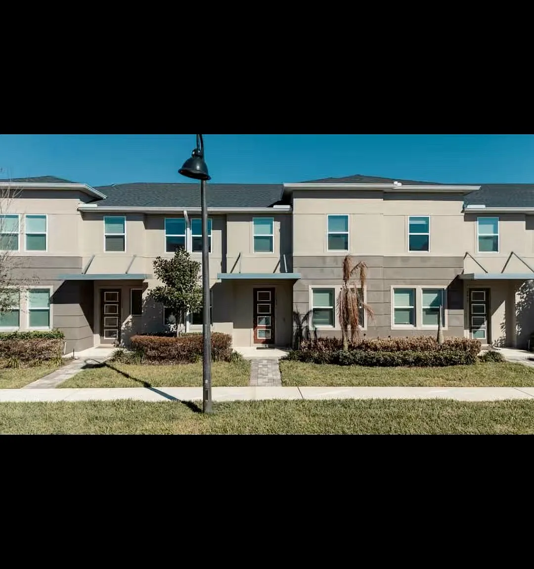 3 bed, 1662 sqft, $2,650 — Photo 2