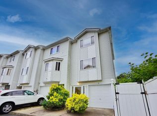 31 Eden Ct, Staten Island, NY 10307