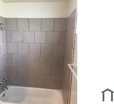 10215 Crenshaw Blvd #2 — Photo 9