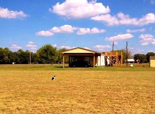 842 Burkhart Rd, Victoria, TX 77905