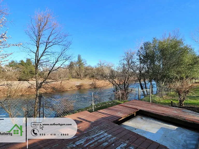 8807 Deschutes Rd — Photo 40