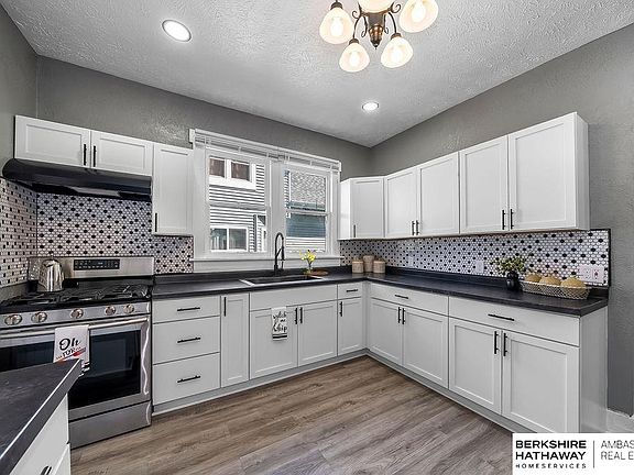 5th image of 4716 N 31st Ave