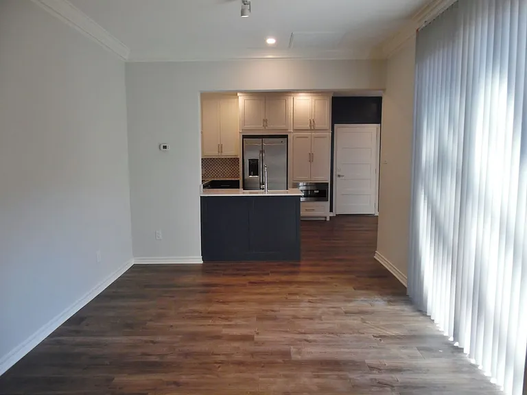 4715 Lafayette Ave — Photo 9