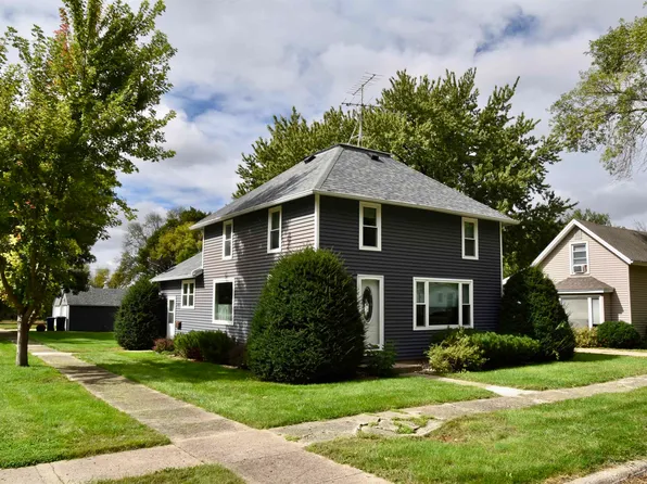 1069 Pine St, Ocheyedan, IA 51354