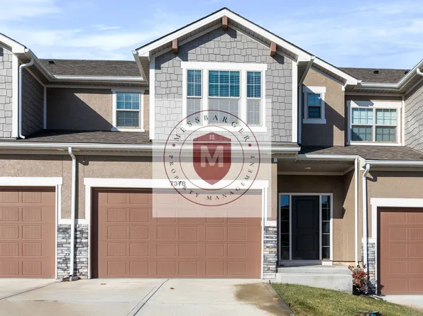 7378 Griffey St, Parkville, MO 64152