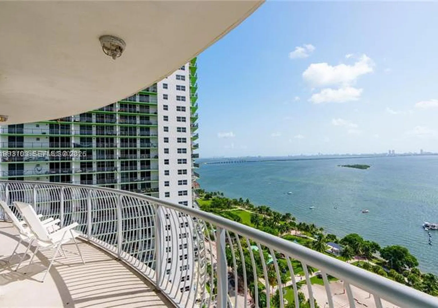 1750 N Bayshore Dr cu-2401, Miami, FL 33132 — Photo 3