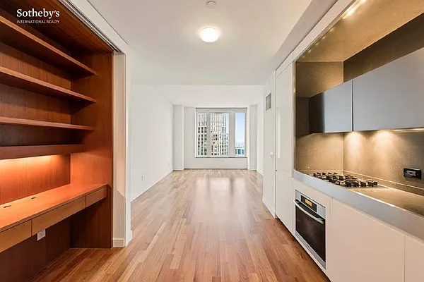 Rented by Sotheby's International Realty | media 21