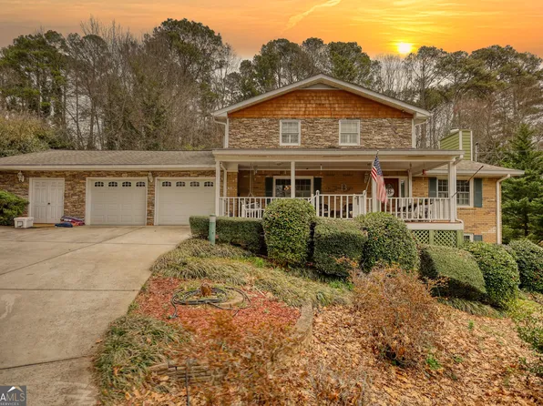 562 Cupelo Dr NW, Powder Springs, GA 30064