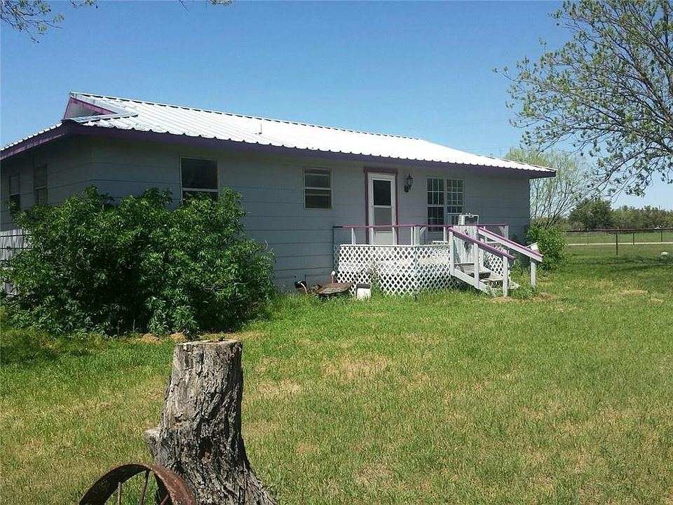 House 3 bedroom 2 bath