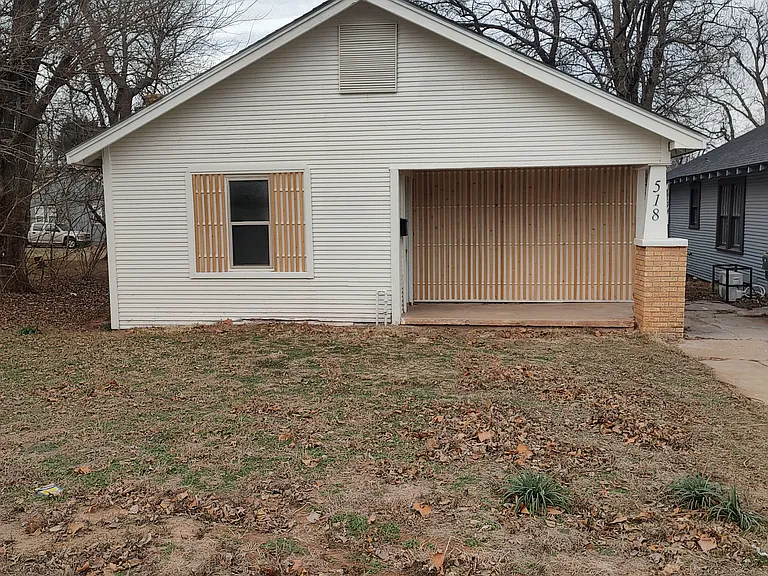 518 W Dakota Ave — Photo 10