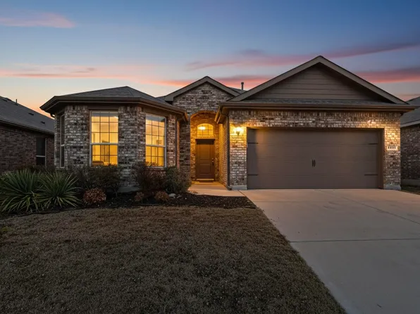 9640 Hickory Knob Dr, Fort Worth, TX 76108